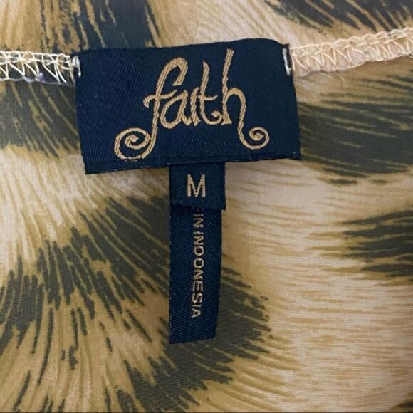 Faith Animal Print Beaded Chiffon Sheer V-Neck Tunic Blouse Size Medium - Picture 6 of 10